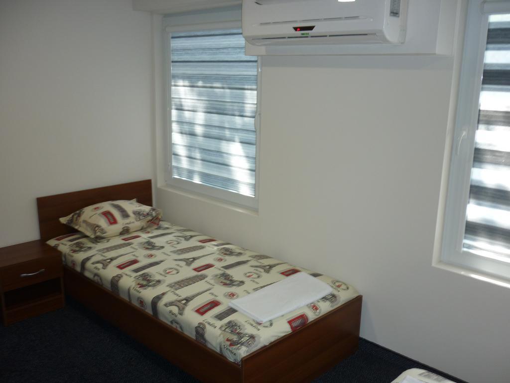 Yalta Guesthouse Ruse Ngoại thất bức ảnh