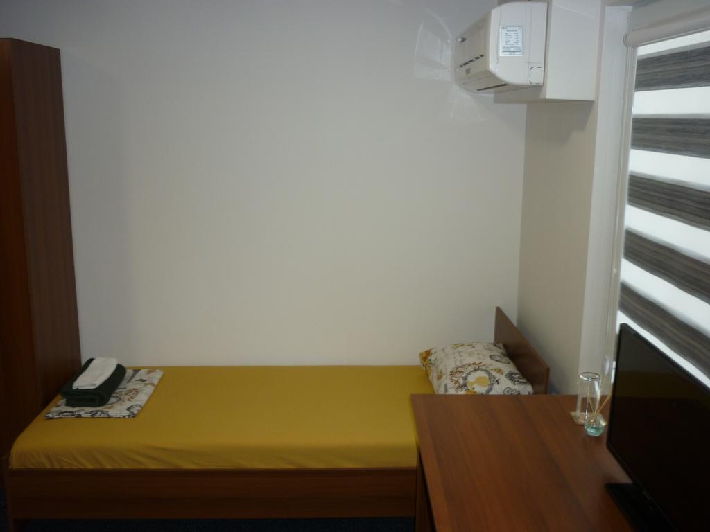 Yalta Guesthouse Ruse Ngoại thất bức ảnh
